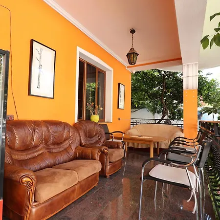 Hostel Osho