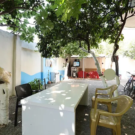 Hostel Osho Tirana