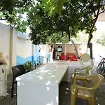 Hostel Osho Τίρανα