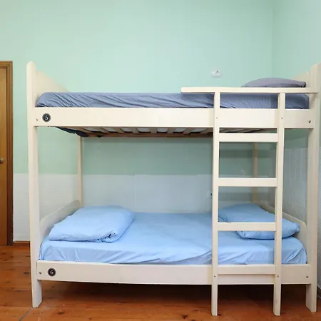 Osho Hostal *